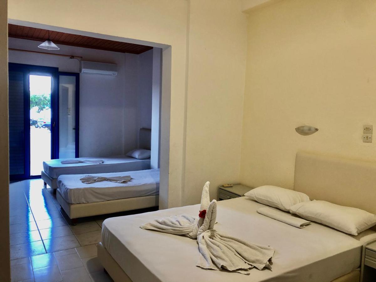 Flisvos Rooms Frangokastello Extérieur photo
